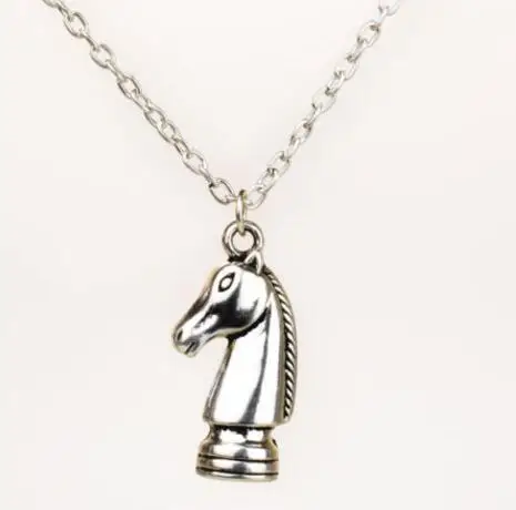 

Knight Chess Piece Horse Unicorn Horseshoe Necklace Pendant Vintage Silver Statement Chain Choker Jewelry Women Accessories