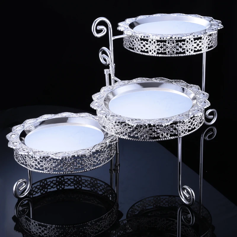 

3 Tiers Serving Tray christmas serving Plate Metal Cake Plate Set for Wedding Dessert Cake Serving Tray Hotel Party Cake Stand