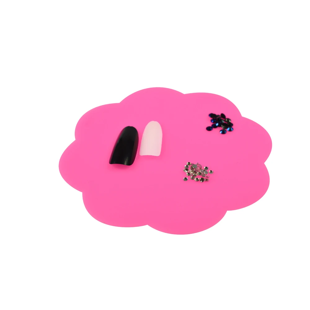 

2pcs Pink Silicone Nail Art Practice Pad Nail Art Mat Convenient Color Workspace For Stamping Manicure Tools SA318