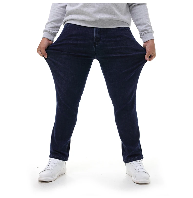 Мужские эластичные джинсы размера плюс 48, 50, 52, Осень-зима, новые модные эластичные джинсовые брюки, черные, синие повседневные мужские джинсы