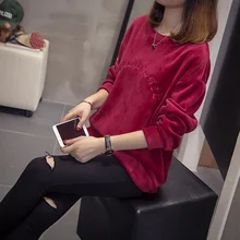 Зимняя теплая Женская одежда с добавлением шерсти Бархатные Топы Мягкая Футболка С Вышивкой Букв свободный стиль