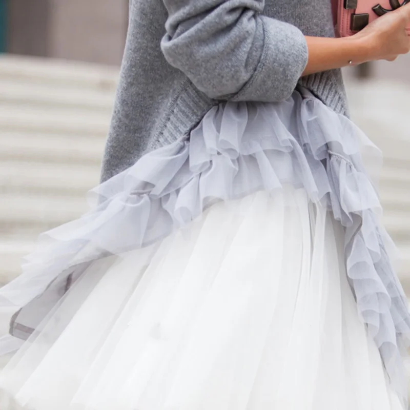 Цена TWOTWINSTYLE, кружевной вязаный свитер с оборками для женщин, зимние асимметричные топы, Большой пуловер большого размера, женские джемперы, повс...