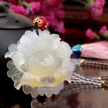

Authentic yunnan longling Huang Longyu peony pendant charm women sweater chain style