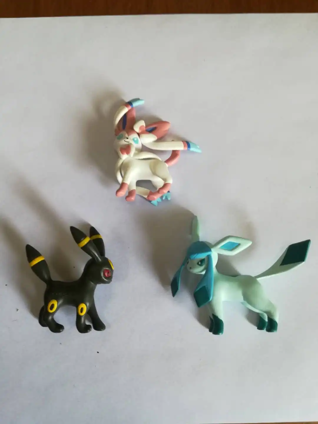 Pikachu Action Figure Toy with Eevee Evolutions - Vaporeon, Jolteon, Flareon, Espeon, Umbreon, Leafeon, Glaceon, Sylveon image 2
