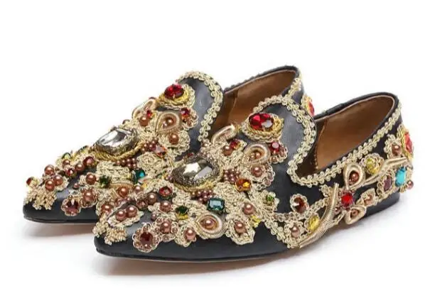 

Hot selling pointed toe flat shoes 2017 woman high quality leather shoes vintage crystal embellished slip-on casual shoes