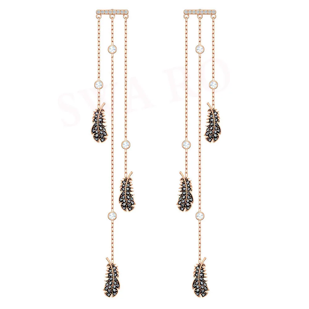 

SWA RO 2019 Fashion New NAUGHTY CHANDELIER Pierced Earrings Feather Pattern Fringe Styling Black Crystal Female Earrings Jewelry