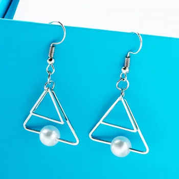

European and American minimalist style retro double triangle pearl multi-layer geometric earrings