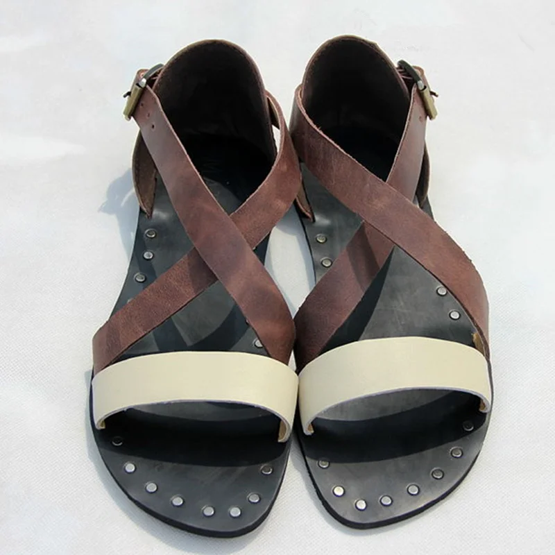 

2018 Men Sandals Summer Beach Fashion Gladiator Men Flats Handmade Hallow Out Buckle Design Shoes Male Casual Men Shoes Outdoor