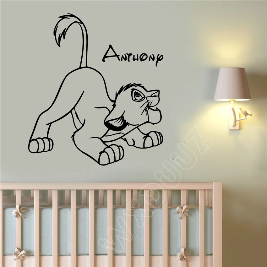 

WXDUUZ Custom Name Decal Simba Lion King Art Decor Room quote Home Decor Vinyl Wall Sticker bedroom Poster Decor B89