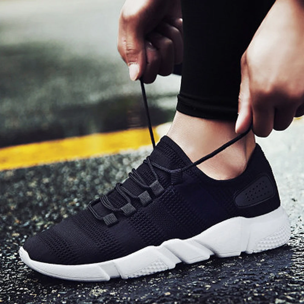 

Lace-up Footwear Men's Vulcanize Shoes Causal Mesh Breathable Sneakers Men Running Anti-skid Sneakers Summer Lightweight Shoes