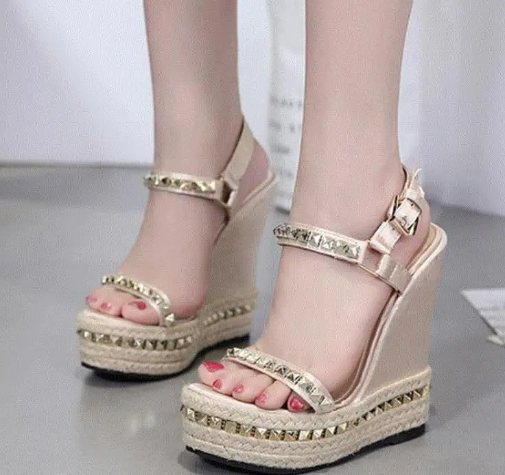 

2019 summer new super high heel wedge waterproof platform Liu Ding fashion sandals women's shoes