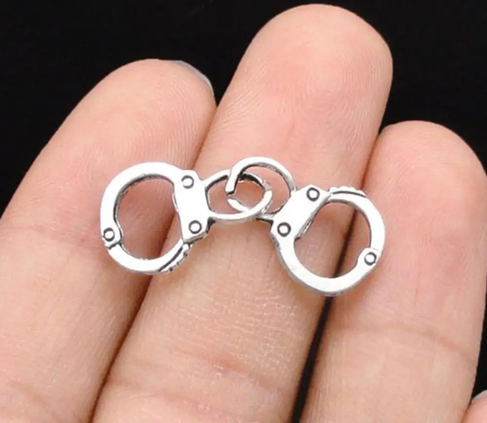 10pcs/lot 33x11mm, Antique silver plated Handcuffs charms,DIY supplies