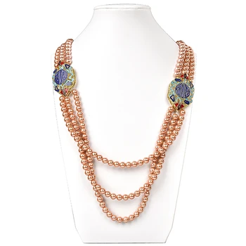 

3 rows a multi-layered Synthesis pearl and Glossy light necklace of orange beads is perfect for giving to your lover