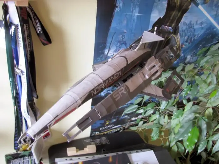 Mass Effect SSV Нормандия космический корабль 3D бумажная модель DIY