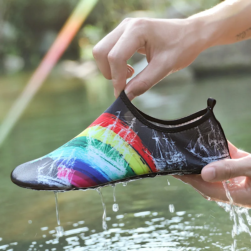 

Unisex Lightweight Breathable Water Shoes Swimming Shoes Multiple Colors Summer Aqua Beach Shoes, Seaside Sneaker zapatos hombre