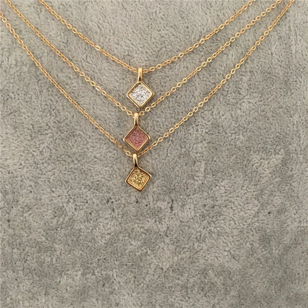 

2019 F/W gold color with shiny glitter square pendant three layer in one lobster layered necklace for women mother gift present