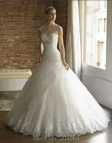 

Free Shipping A-line Charming Tulle Wedding Dress with Jacket