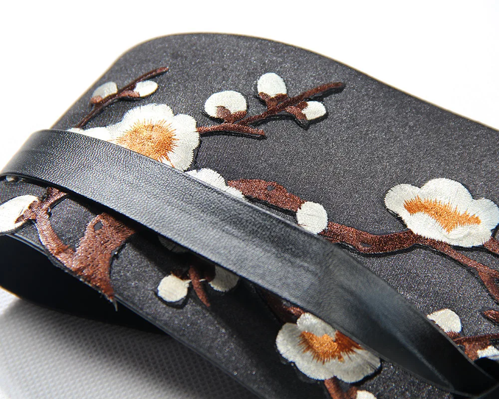 Hongsonghan Национальный Ветер Стиль сливы вышивка талии уплотнения нового бандаж из ПУ искусственной кожи бабочка узел широкий пояс