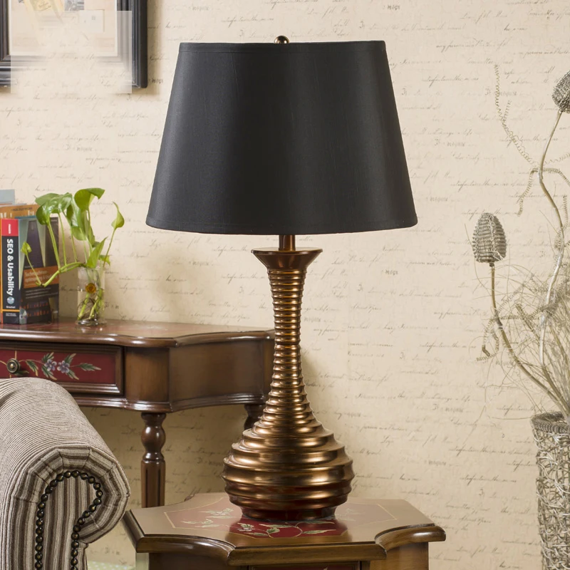 

Spiral Shape Simple Warm Golden Table Lamps Retro Creative American Style Lighting luminaria de mesa