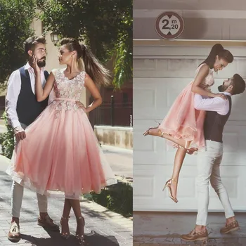 

3D-Flowers V-neck Neckline Sleeveless A-line Lace Applique Prom Dress with A Belt Zipper Tea-Length Party Dress Graduation Party