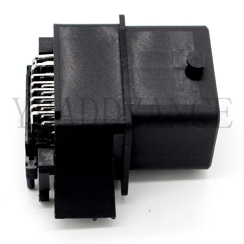 64334-0100 0643340100 32 Pin CMC серии мужской Molex коннектор ECU черный