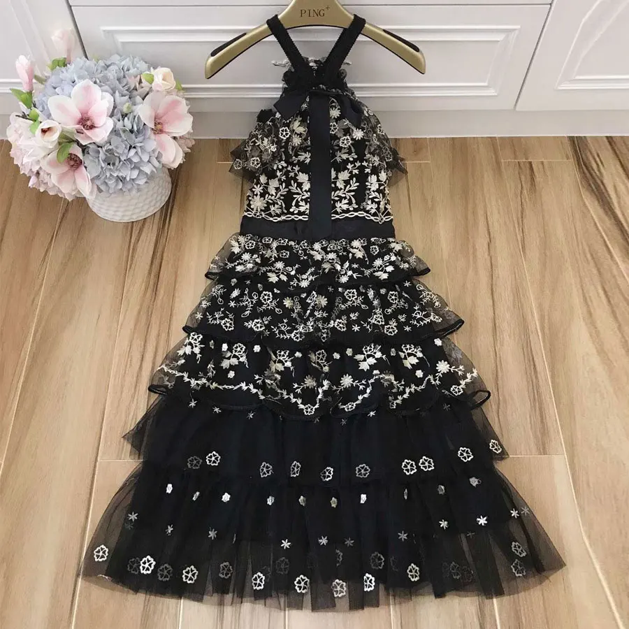 

Red RoosaRosee New Sexy Halter-neck Embroidery Off the Shoulder 2019 Designer Women Summer Vestidos Robe Femme Gauze Dresses