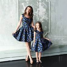Платья для мамы и дочки, Одинаковая одежда для всей семьи, нарядное милое праздничное платье принцессы для женщин и детей, элегантные великолепные наряды C0408