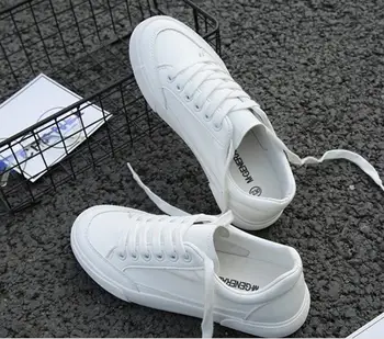 

2019 new style white sneakers men breathable leisure shoes popular shoes high quality fashion Super confident men Men sneakers