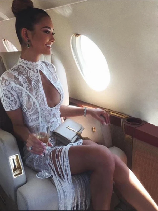 

Ins fashion talent tender with the same paragraph sexy lace bandage dress white exposed chest nightclub party bar dress 2018 new