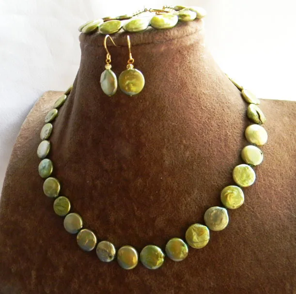 

FREE shipping>>>>>> 18''/8'' 14MM Green Coin Freshwater Pearl Necklace Bracelet Earring Set