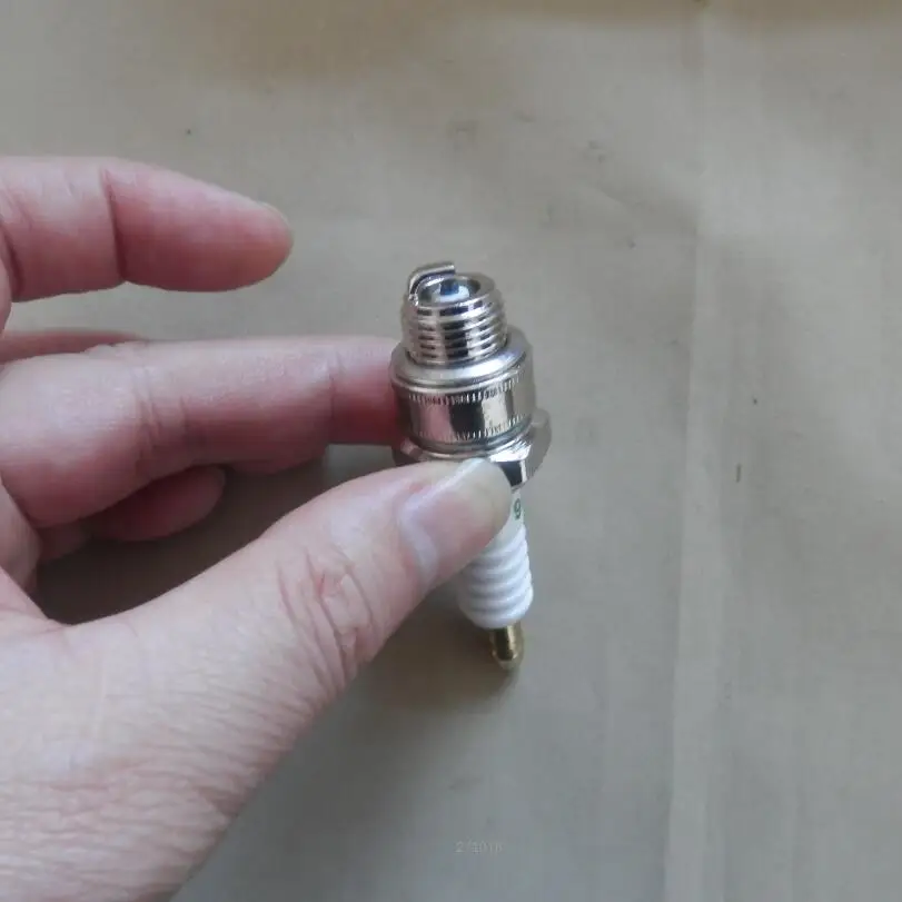 SPARK PLUG 4106 GL3 J19LM 7