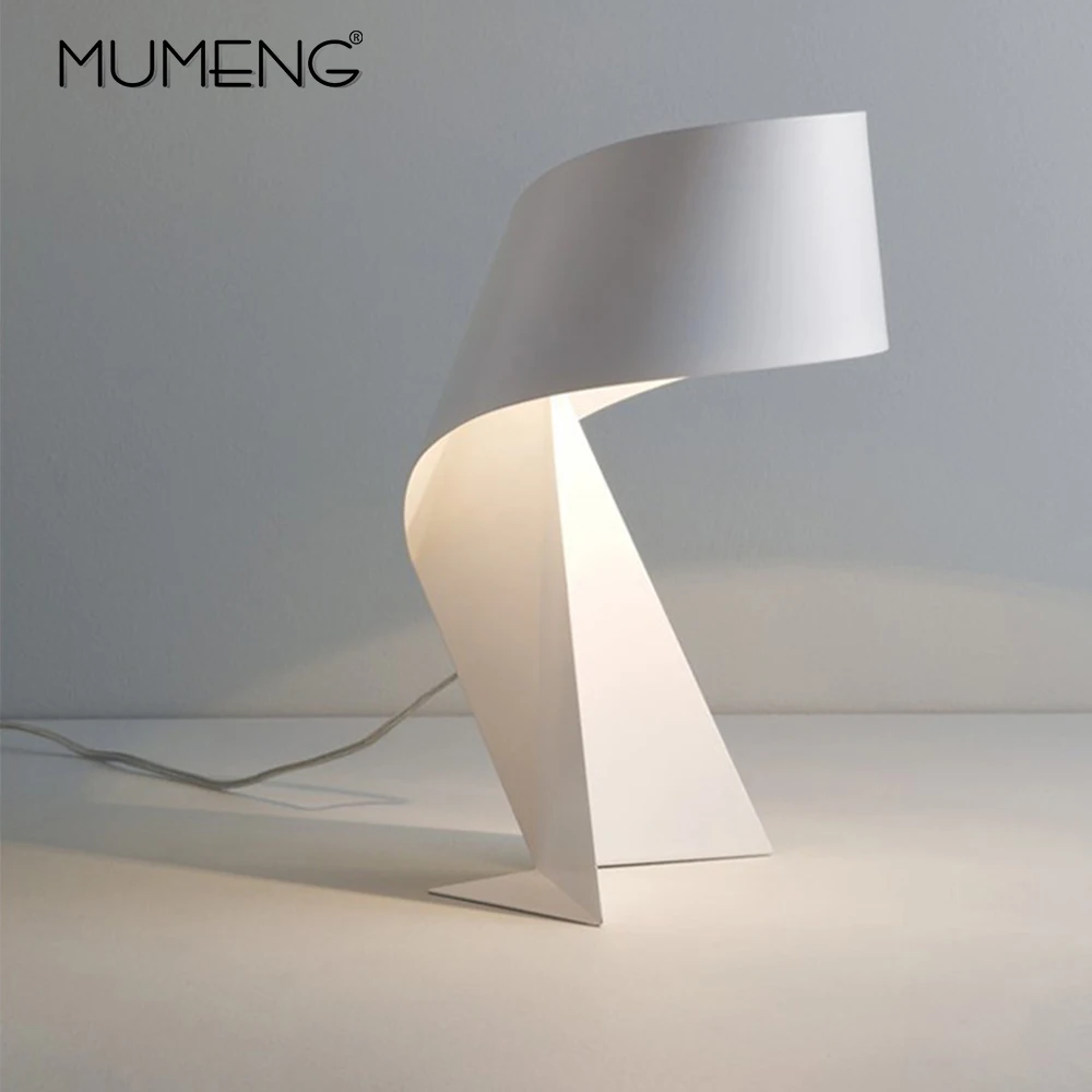 Nordic Creative Modern Minimalist Black and White Origami Table Lamp E27 LED Decorative Light for Living room & Bed room
Nordic Creative Modern Minimalist Black and White Origami Table Lamp E27 LED Decorative Light for Living room & Bed room