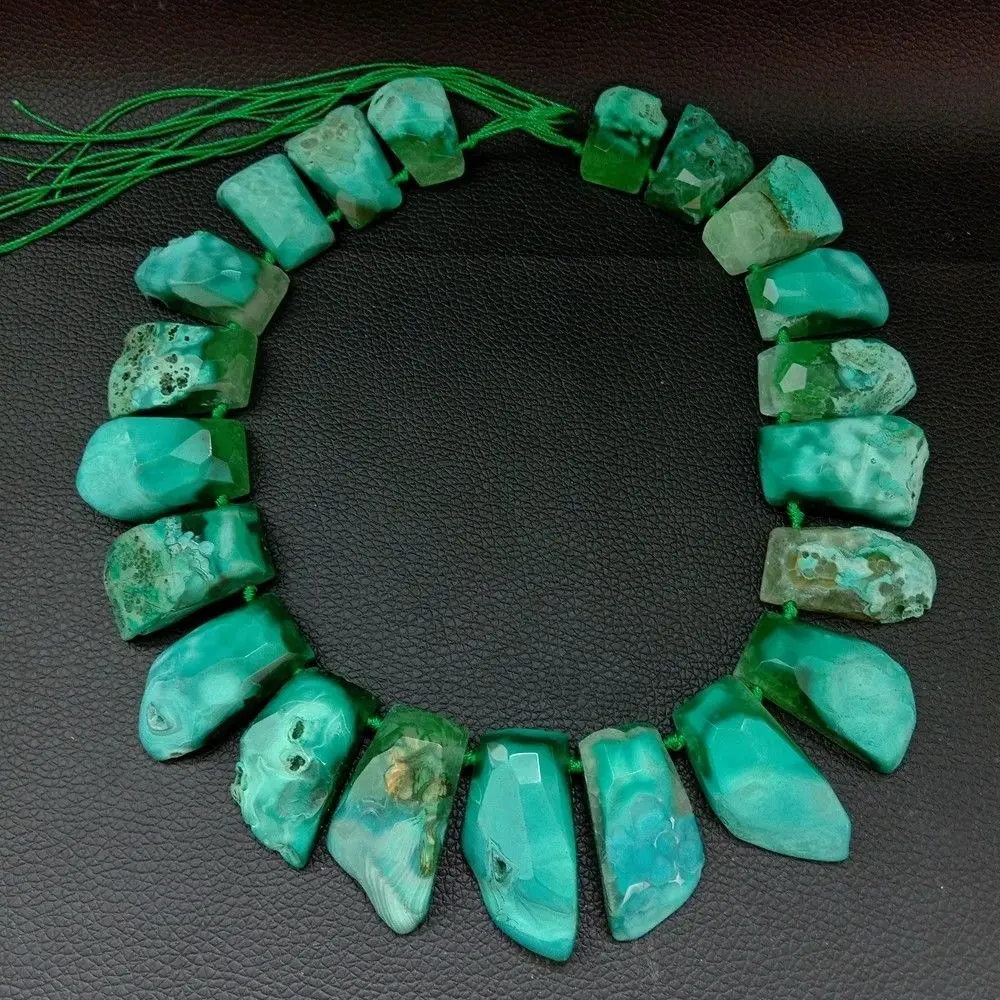 8SE11312 Stone pendants polished Greens gems jewelry necklace 17