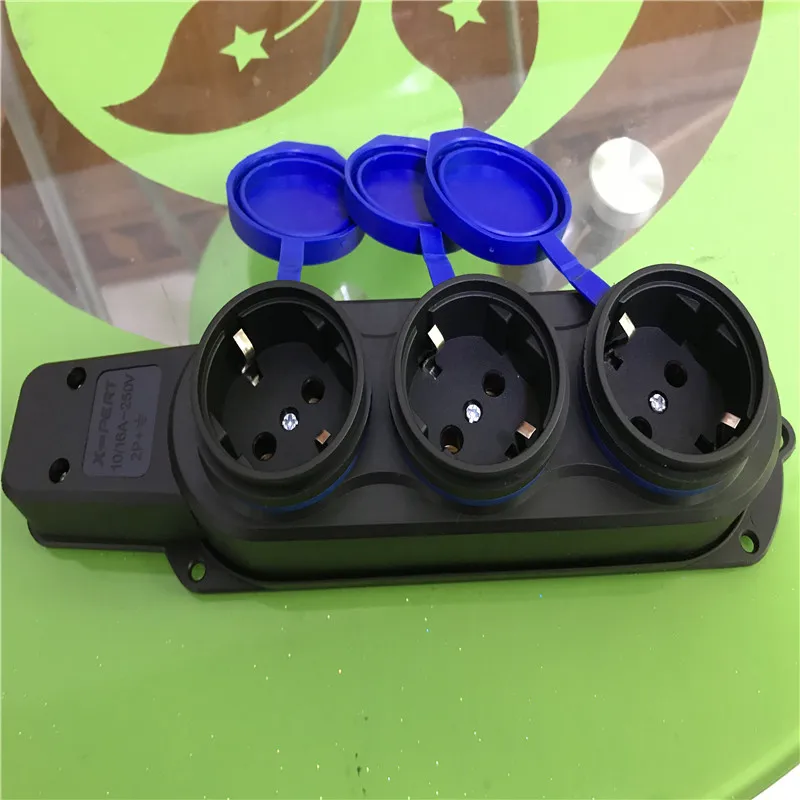 

PLYMOTON EU Standard Power Strip IP44 Outdoor Waterproof Socket Plug Overload Protection 3 AC Outlets Wall Charger Sockets