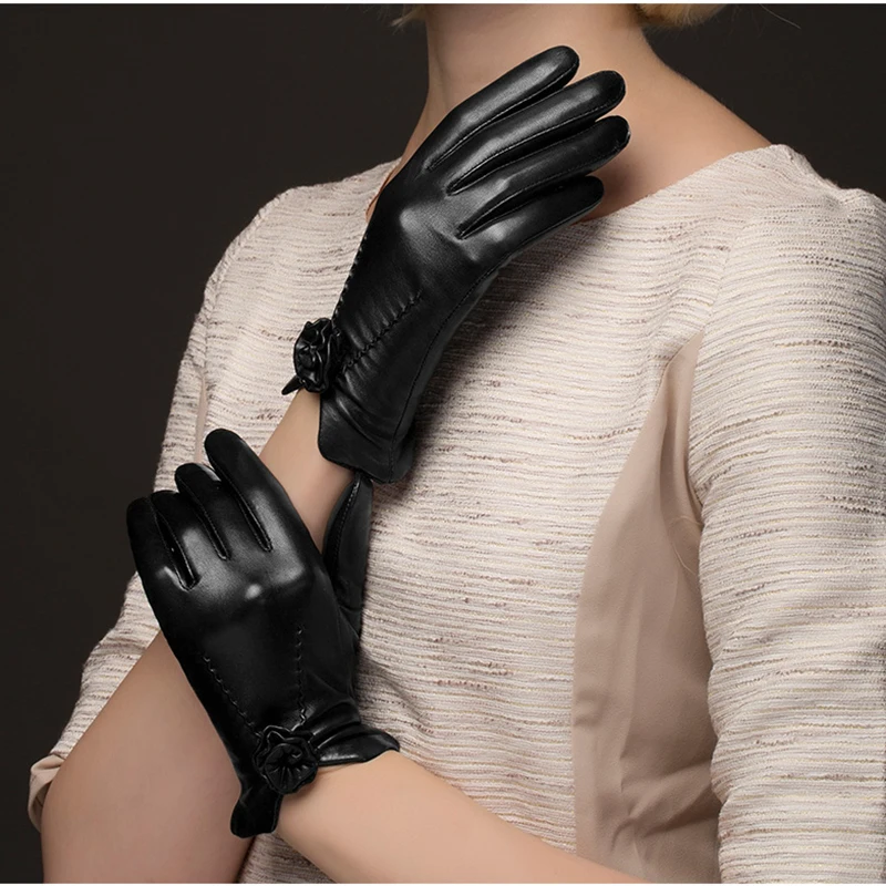 New Arrival 2016 Fashion Women Genuine Leather Glove Wrist Rose Sheepskin Gloves Solid Black Thermal Driving Five Finger 469