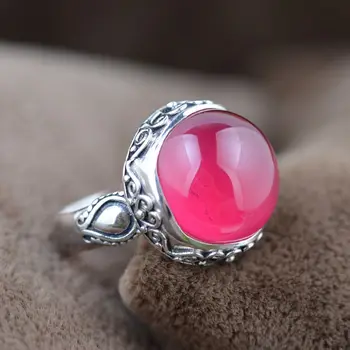 

Red Corundum Ring Silver Inlaid Silver Antique Style Female Simple Atmospheric Birthday Gift