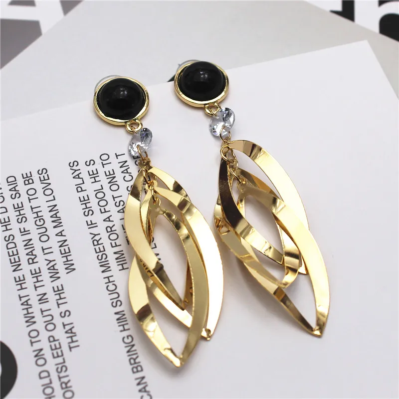 

2018 new fashion brand jewelry elegant style Black acrylic Classic simple drop earrings gold earring for women gift