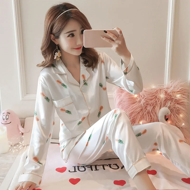 Шелковый атлас Print Pajama Set для Для женщин 2018 осень с длинным рукавом Домашняя одежда Пижама женская удобная домашняя Пижама домашняя одежда