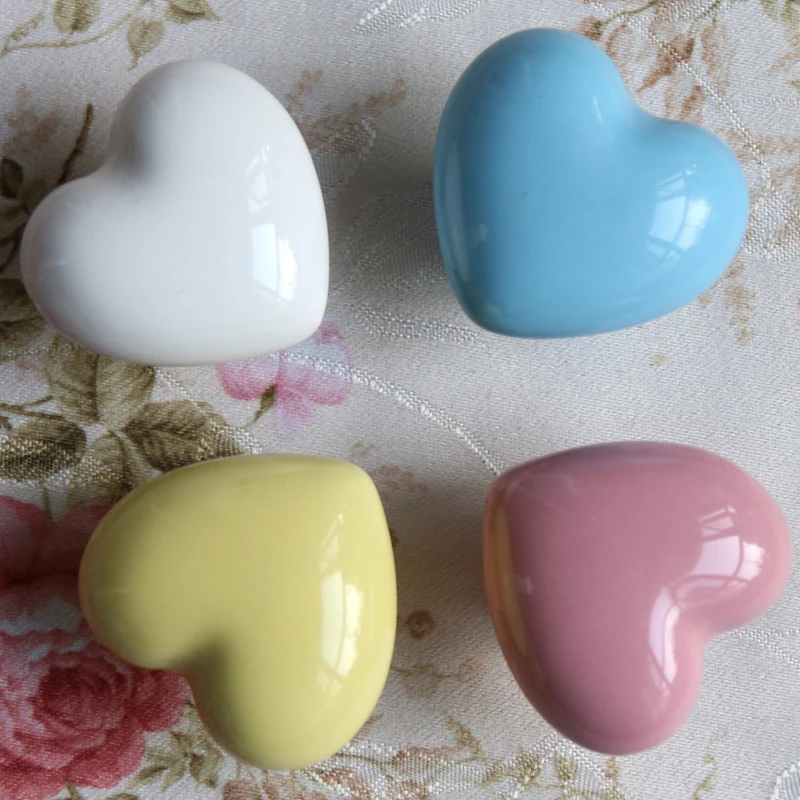 

Ceramic Cabinet Handle and Knob Wardrobe Cartoon Heart Shape Handle Children Bedroom Drawer Knob Dresser Pull 35mm x 39mm x 30mm