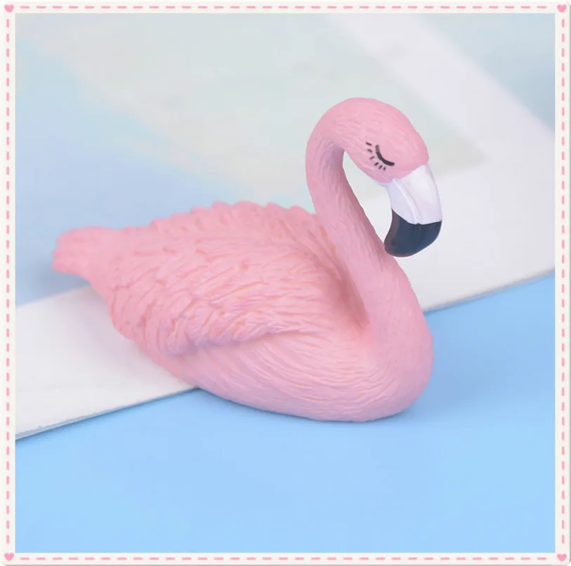 

Fashion Flamingo Manicure Tools Nail Practice Hand Nail Exercises Pedestal Nail Supplies Nail Tips Display Stand