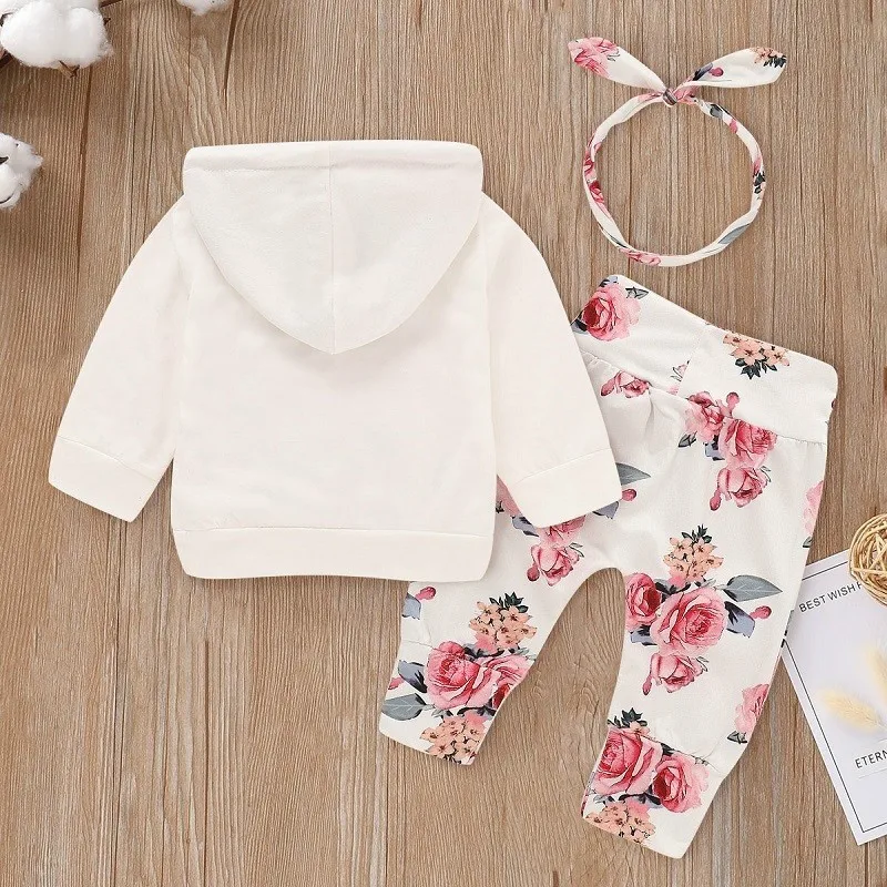 Лидер продаж; одежда для маленьких девочек; сезон осень-весна Топы с капюшоном; футболка+ брюки; одежда с цветочным рисунком Модный комплект из 3 предметов