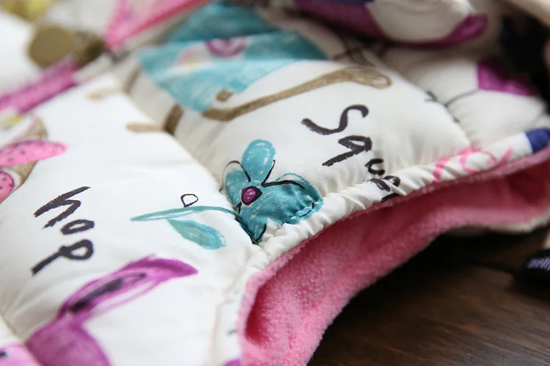 3298241327_1988421556