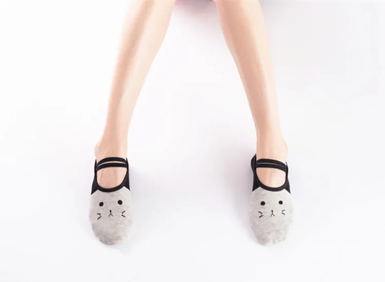 yoga sock 11
