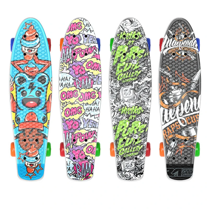 Goedkoop Heetste 4 Kleuren Vier wiel Mini Cruiser 22 inch Skate board Compleet Dek Retro Klassieke Stijl Mini Skateboard Volwassen of Kinderen