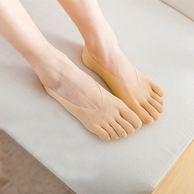 

1 Pair Women Summer Five Finger Socks Heel Point with Silicone Low Cut 5 Toe Socks Anti-skid Ultra-thin Shallow Mouth Lady Socks