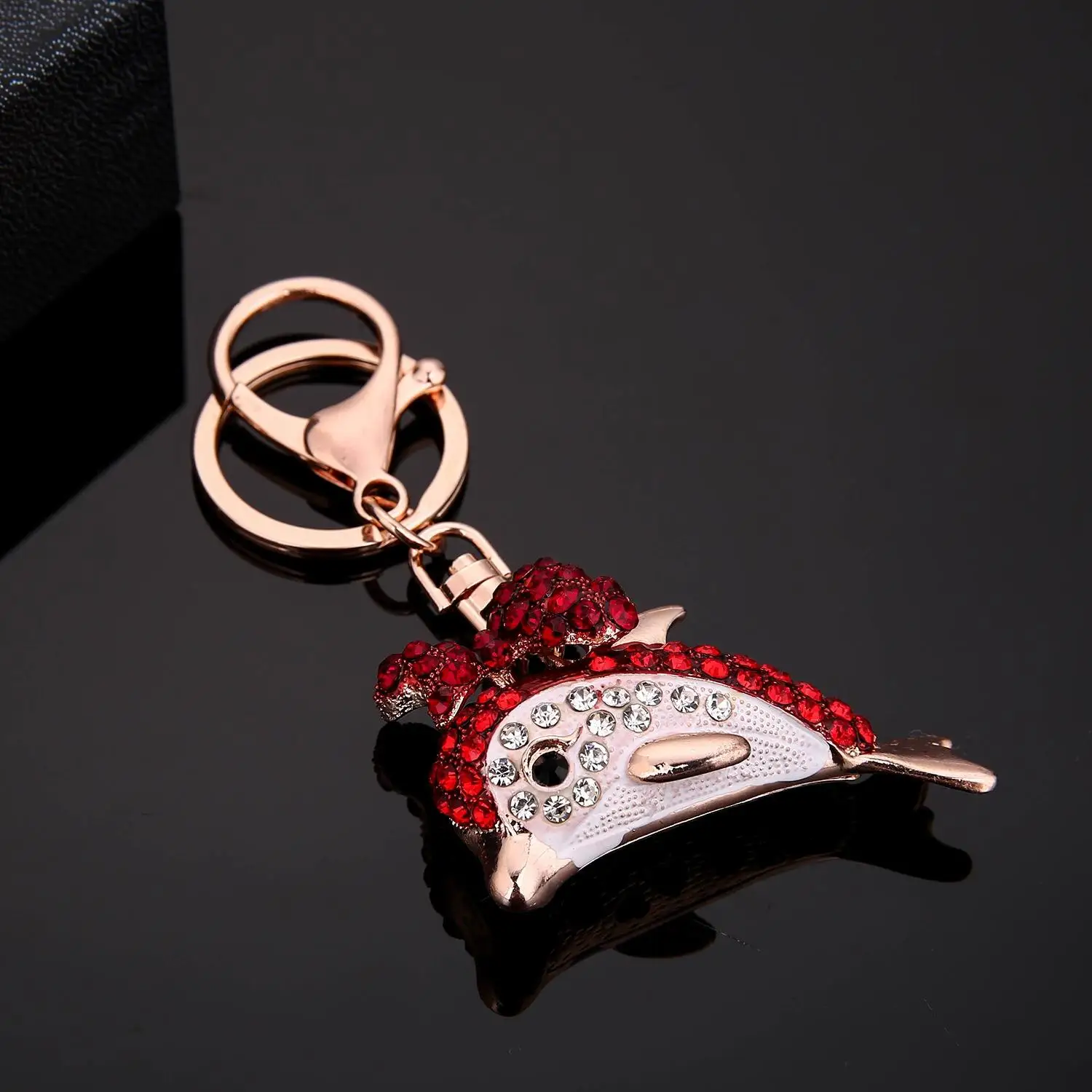 Sangdo Симпатичные Дельфин Подвеска Брелок для ключей Shimmer Rhinestone ключевых пряжки