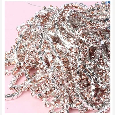 1yard/piece 30colors glass crystal Rhinestone Chain,silver bottom sew on Cup Chains For diy Garment Bags decorations Champagne