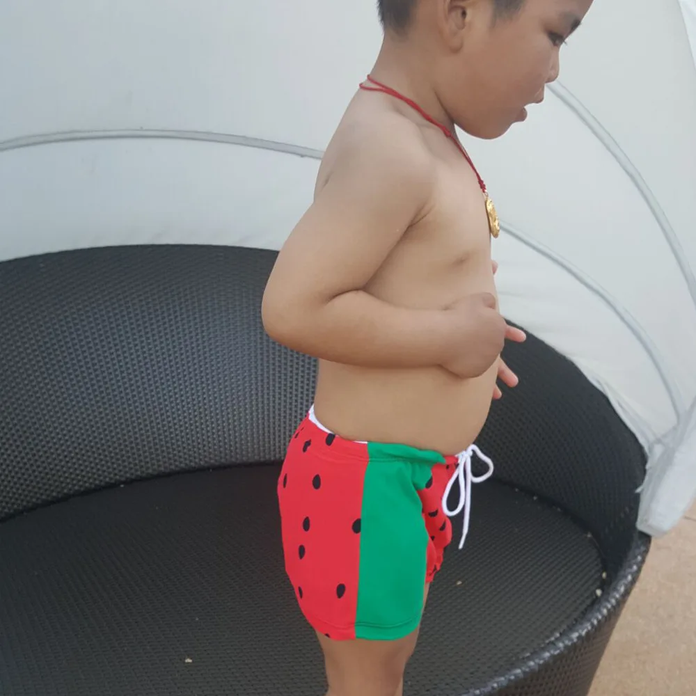 

Wholesale Children's Cartoon Swimming Trunks Multi-color Multi-yard Mixed Swimwear A Large Number of Spot Boys Swimming Trunks
