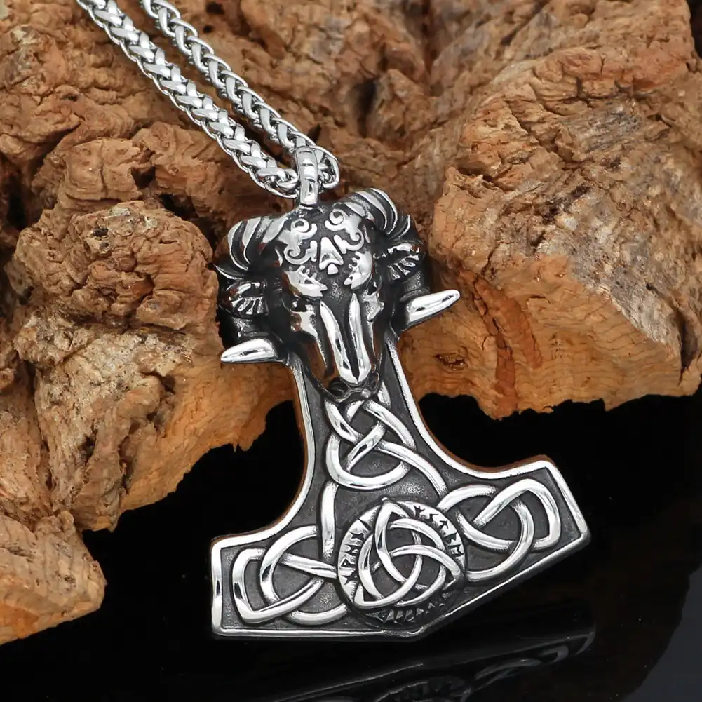 norse viking valknut odin sword gungnir rune penda