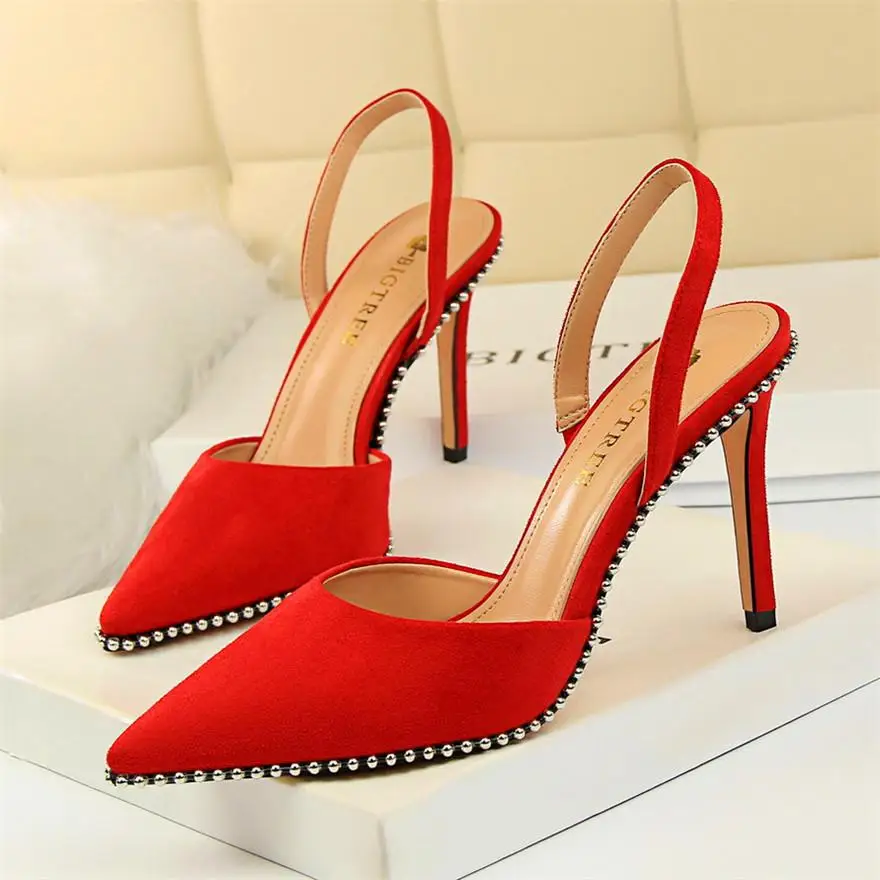 BIGTREE/женские босоножки на тонком каблуке, с заклепками, с ремешком сзади, обувь на высоком каблуке, Женская однотонная обувь из флока и искусственной кожи, с острым носком, пикантные сандалии для вечеринок - Цвет: Red